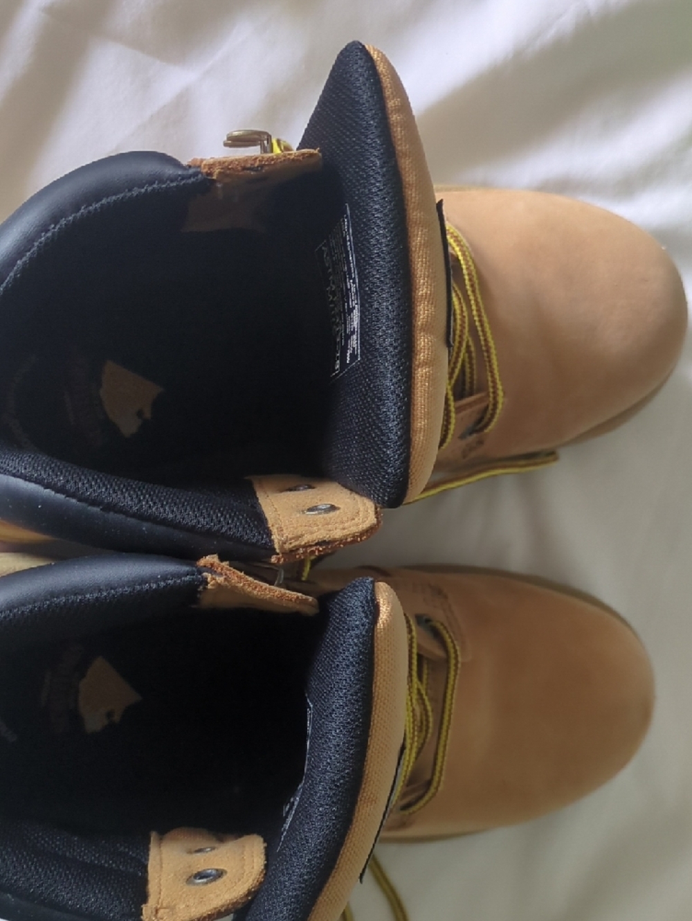 Herman Survivor Work-Style Tan Leather Boots with Yellow Laces - Picture 10 of 15